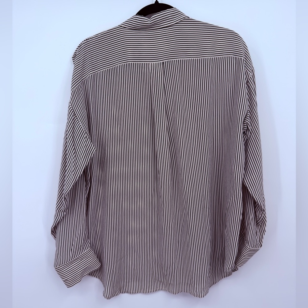 Everlane Black & White Striped Silk Button Front Blouse Size 10 - Picture 5 of 5